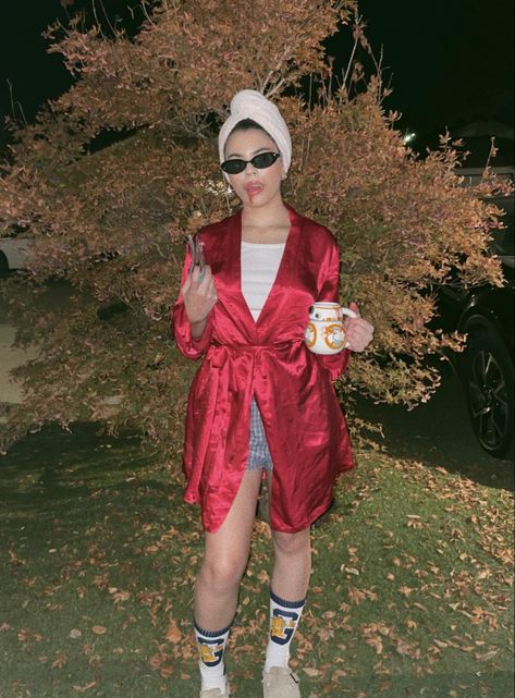 Kim K Costume Halloween, Slumber Party Costume, Kim K Costume, Costumes College, Patrick Bateman, Black Halloween Dress, Halloween Express, Angel Dress, Halloween Costumes College