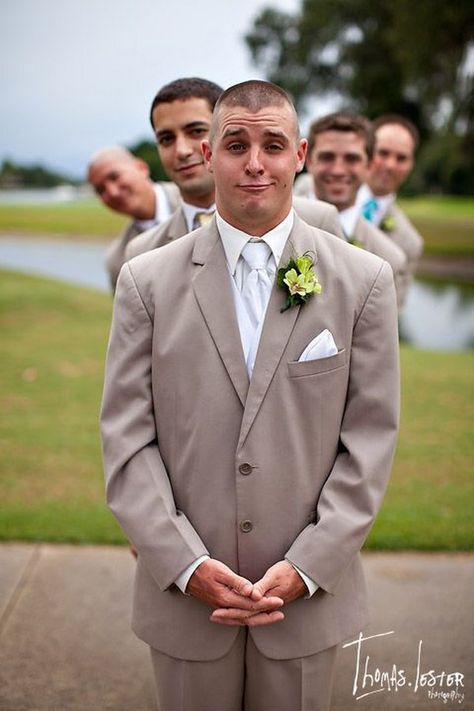 Groomsmen Wedding Photos, Groomsmen Pictures, Groomsmen Photography, Groomsmen Poses, Groomsmen Photos, Funny Wedding Photos, Photographs Ideas, Wedding Groomsmen, Funny Wedding