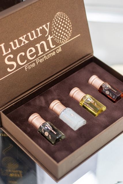 🎉 GIVEAWAY ALERT! 🎉 Celebrate Father's Day with a luxurious gift, perfect for any dad who loves a touch of elegance! 🎁 Enter for a chance to win Male Collection Box``1 To participate: ✅ Follow our page ✅ Like this post ✅ Comment your favourite perfume note 📝 The winner will be chosen at random on Monday! Good luck! 🍀 #Giveaway #LuxuryScent #GiftForDad Giveaway Alert, Giveaway Gifts, Perfume Box, Collection Box, Gifts For Dad, Fathers Day, Father's Day, Fragrance, Gifts