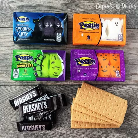 30 Days Of Halloween, Halloween Smores, Halloween Classroom Treats, Halloween Peeps, Cupcake Diaries, Halloween Treat Tags, Halloween Camping, Hocus Pocus Party, Halloween School Treats