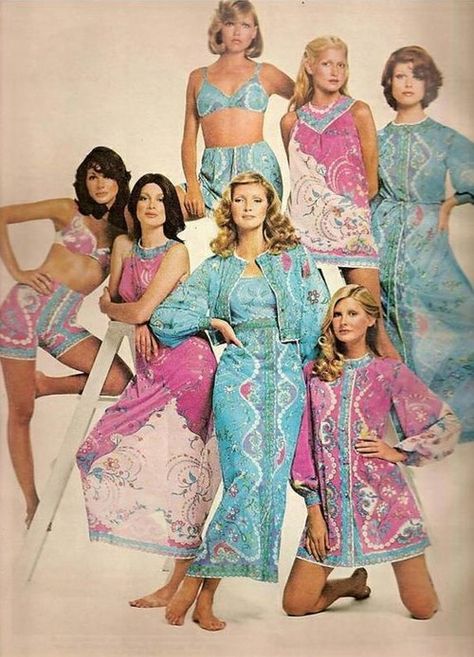 Lingerie by Pucci for Formfit Rogers, 1960s. 1960s Lingerie, Patti Hansen, Pucci Vintage, 60s 70s Fashion, Lingerie Vintage, Miroslava Duma, Fashion 1960s, Lauren Hutton, Sarah Hyland