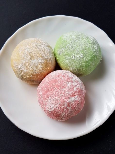 Homemade Mochi, What Is Mochi, Mochiko Flour, Mochi Ice, Custard Ice Cream, Japanese Treats, Mochi Ice Cream, Cream Custard, Homemade Vanilla Ice Cream