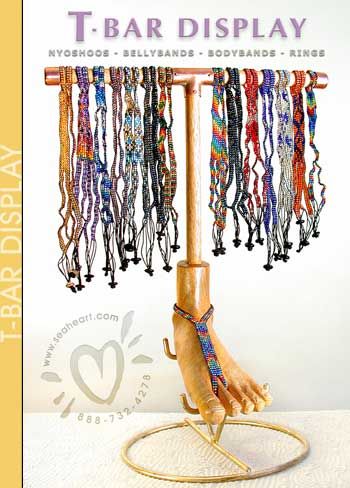 barefoot sandal display idea Barefoot Sandal, Diy Jewelry Display, Bar Displays, Craft Markets, Boot Cuffs, Toe Ring, Foot Jewelry, Craft Time, Toe Rings