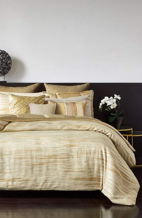 Donna Karan New York Gilded Duvet Cover Gold Comforter, Modern Duvet Covers, King Duvet Set, Full Duvet Cover, Contemporary Bed, Duvet Cover Design, Duvet Bedding, King Duvet, King Duvet Cover