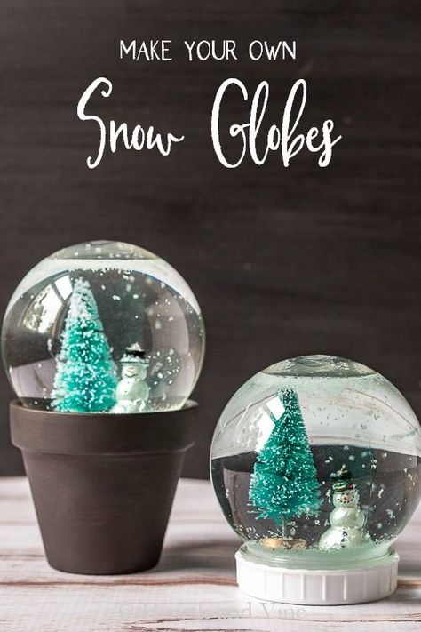 Make Your Own Snow, Christmas Snow Globes Diy, Homemade Snow Globes, Globe Diy, Snow Globe Crafts, Craft Christmas Gifts, Globe Crafts, Diy Snow, Christmas Globes