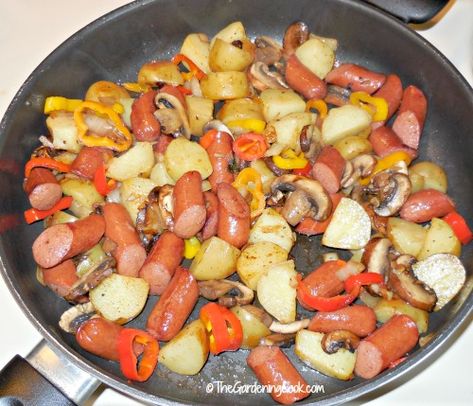 Hot Dog and Fresh Vegetable Stir Fry - Perfect for Outdoor Eating Vegetable Stir Fry Recipe, On A Bun, Tossed Salad, Outdoor Eating, Vegetable Stir Fry, Boiled Potatoes, Stir Fry Recipes, Easy Weeknight Meals, Dinner Tonight