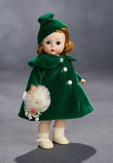 Green Velvet Coat, Dollhouse Clothes, Vintage Madame Alexander Dolls, Bride Dolls, Victorian Dolls, Velvet Coat, Madame Alexander Dolls, Alexander Dolls, Old Dolls