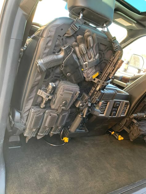 Tactical Vehicle Interior, Tactical Setup Ideas, Tactical Gear Setup, Tactical Truck Interior Ideas, Tactical Wear Soldiers, Truck Overlanding, Tactical Gear Room, Tactical Truck Ideas, Tactical Setup