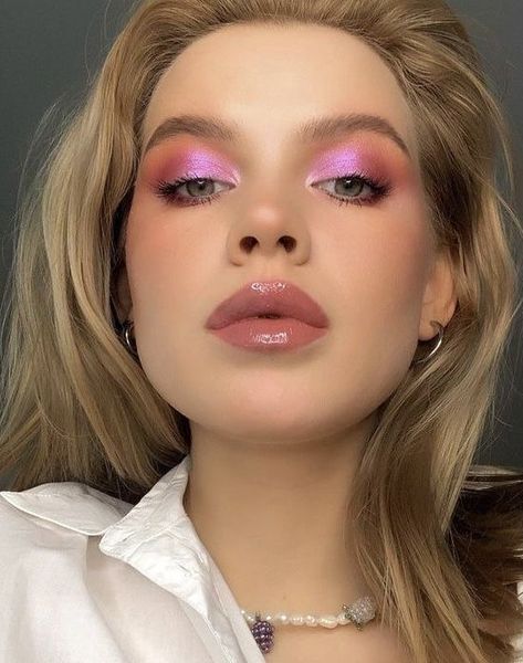 Pink Eye Makeup, Barbie Makeup, Eye Makeup Pictures, Smink Inspiration, Colorful Eye Makeup, Creative Eye Makeup, Pink Eyeshadow, Pink Makeup, Makeup Pictures