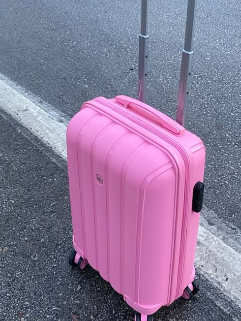 Pink Suitcase Aesthetic, Travel Bags Aesthetic, Pink Suitcase, Pink Luggage, Cute Suitcases, Cute Luggage, Suitcase Backpack, Cherry Baby, Purple Suits