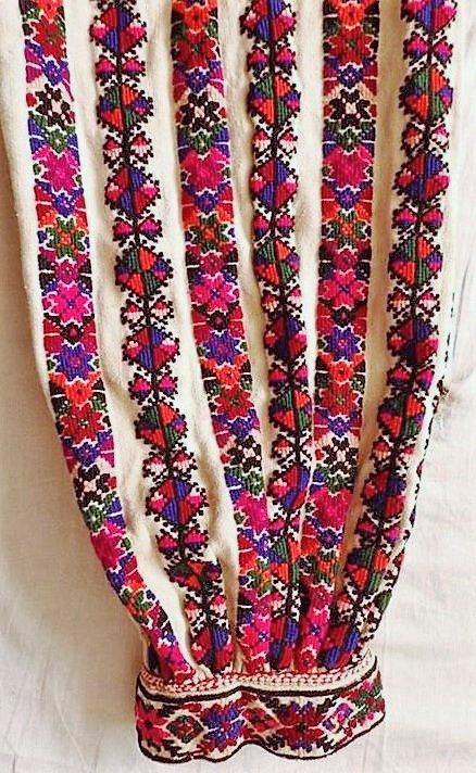 Ivano Frankivsk, Ukrainian Clothing, Ukrainian Embroidery, Redwork Embroidery, Folk Embroidery, Folk Dresses, Floral Print Skirt, Folk Costume, Embroidery Fashion