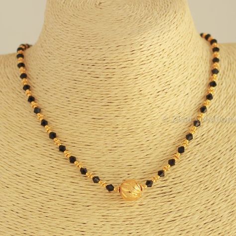 Modern Mangalsutra, Short Mangalsutra, Dainty Jewellery, Black Beads Mangalsutra, Black Beads Mangalsutra Design, Gold Jewelry Simple Necklace, Gold Mangalsutra Designs, Gold Necklace Indian Bridal Jewelry, Gold Mangalsutra