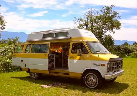 L.J. has been living in a vintage 1977 GMC Vandura camper van conversion in Vancouver, BC for 3 years while working a 9-5 job in HR. Image © Exploring Alternatives Dodge Camper Van, Bohemian Van, Chevy Conversion Van, Retro Camper Van, Chevy G20, Gmc Vandura, Money And Travel, Van Life Aesthetic, Cheap Van