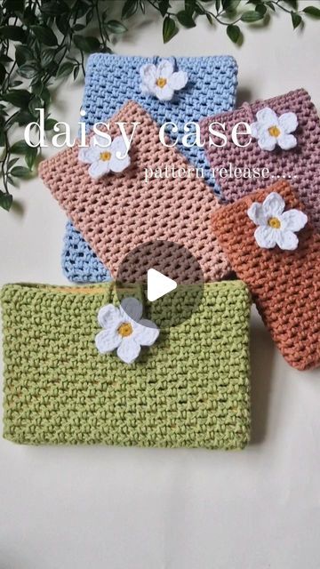 Kindle Sleeve Crochet, Crochet Tablet Case, Crochet Kindle Case, Tablet Pouch, Crocheting Projects, Kindle Sleeve, Sleeve Ideas, Crochet Business, Kindle Case