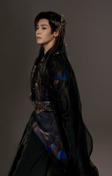 Black Hanfu, Hou Minghao, Chinese Historical Drama, Chinese Warrior, Photoshoot Pics, Data Charts, Chinese Films, Chinese Man, Historical Drama