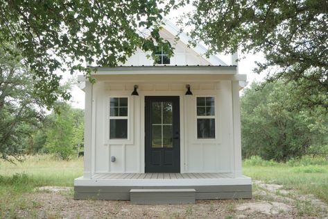 Kanga Tiny House and Cottage Combo House Shipping Containers, Country Tiny House, Backyard Tiny House, Backyard Country, Prefab Cottages, Small Cottage House Plans, Backyard Cottage, Small Cottage Homes, Shed To Tiny House