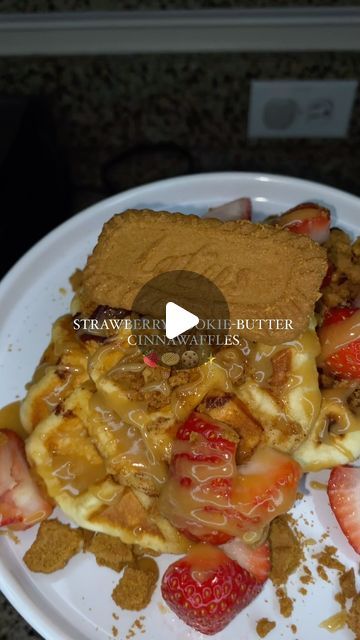 Asia✨ on Instagram: "Strawberry Cookie Butter Cinnawaffles 

using @lotusbiscoffus 

How to ⬇️

1. Using 1 can of @pillsbury cinnamon rolls, add one roll to your waffle maker. 
2. While that cooks, mix your icing and biscoff cookie butter to make a drizzle. 
3. Dice up your fresh strawberries. 
4. Crush your biscoff cookies. 
5. Add your strawberries and cookies to your waffle. Add drizzle. Enjoy 😊 
#fyp #breakfastideas #cinnawaffles" Pillsbury Cinnamon Rolls, Strawberry Cookie, Biscoff Cookie Butter, Biscoff Cookies, Strawberry Cookies, Cookie Butter, Waffle Maker, Fresh Strawberries, Fresh Strawberry