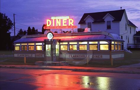 This is the late night diner in Wells. This is significant to the setting because this is where Ralph works, and it is where he gets arrested. American Diner Exterior, Retro Diner Exterior, American Diner Aesthetic, Diner Exterior, Diner Night, Diner Aesthetic, Vintage Diner, Small Town Life, Retro Diner