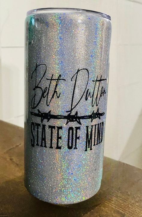 Yellowstone Beth Dutton, Cow Print Tumbler, Yellowstone Beth, Newnan Ga, Beth Dutton, Pretty Pens, Glitter Tumbler Cups, Personalized Pencils, Custom Tumbler Cups