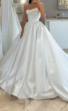 Large Skirt Wedding Dress, Elegant Traditional Wedding Dress, Wedding Dresses Princess Ballgown Classy, Bustier Wedding Gown, Elegant Aline Wedding Dress, Maria Farbinni Wedding Dresses, Basque Waist Ball Gown, Sweetheart Corset Wedding Dress, Ballgown Corset Wedding Dress