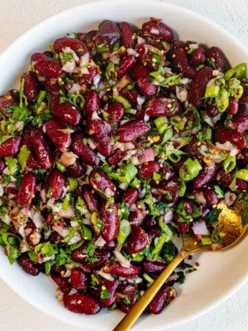 Roasted Lentils, Kidney Bean Salad, Lentils And Quinoa, Healthy Dressing, Bean Recipe, Kidney Bean, Vegan Roast, High Protein Vegan, Veggie Bowl