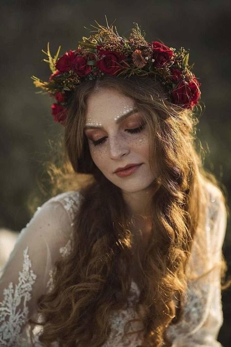 Sunshine Makeup, Hair Crown Wedding, Bridal Hair Crown, Crown For Bride, Half Wreath, Red Flower Crown, Textile Flowers, Flower Wreath Hair, Crown Aesthetic