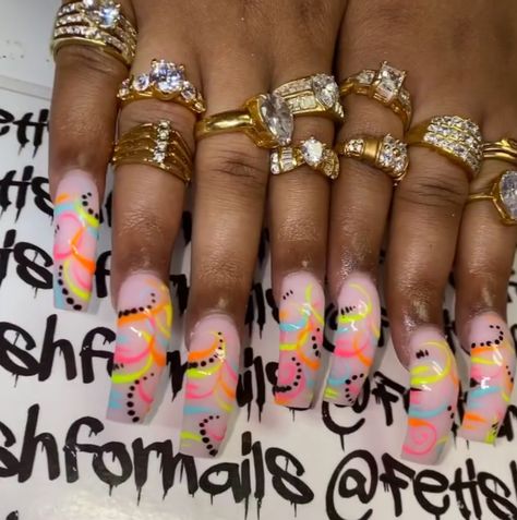 Medium Curved Acrylic Nails, Medium Curved Nails, Freaknik Nail Ideas, Curve Nail Designs, 90s Airbrush Nails, 90s Inspired Nails Acrylic Black Women, 90s Nails Acrylic Black Women, 90s Nails Trends, 90’s Nail Designs