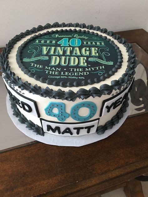 Mens 40th Birthday Cake, 40th Birthday Cakes For Men, Husband 40th Birthday, Vintage Pasta, 40th Bday Ideas, 40th Birthday Cake, Cake Design Inspiration, 40th Birthday Cakes, Cupcake Icing