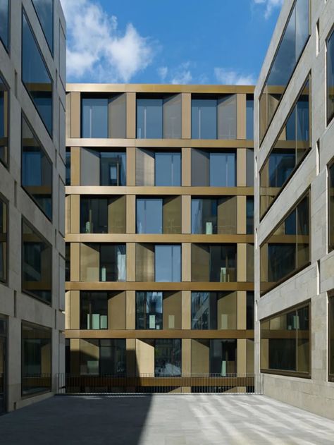 David Chipperfield Architects, Stefan Müller · EUROPAALLEE 21. Freischützgasse House · Divisare Ubs Bank, Chipperfield Architecture, Max Dudler, Hotel Facade, David Chipperfield Architects, David Chipperfield, Porte Cochere, Brick Architecture, Apartment Architecture