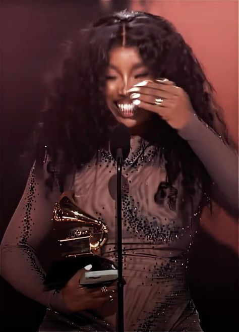 ( #edits #sza ) Sza Core, Sza Collage Wallpaper, Sza Collage, Sza Songs, Sza Aesthetic, Sza Singer, Prettiest Celebrities, Celebrity Selfies, I Love Being Black