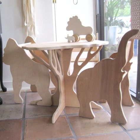 Животное Обеденный стол | Kids' Furniture That Really Should Come In Adult Sizes Childrens Furniture Design, Animal Chair, Kursi Bar, Tree Table, Plywood Furniture, Kid Table, Wooden Animals, Childrens Furniture, Smart Design