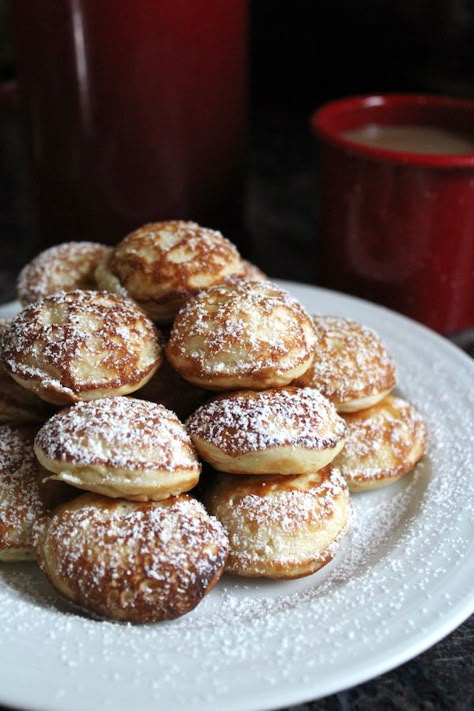 Poffertjes Recipe Dutch, Dutch Pancake Recipe, Dutch Pancakes Recipe, Poffertjes Recipe, Aebleskiver Recipe, Ebelskiver Recipe, Pie Maker Recipes, Dutch Cuisine, Dutch Babies