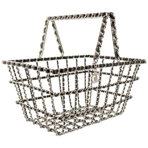 Chanel 2014 Collector's Runway Supermarket Grocery Basket Chain Tote Minaudière Grocery Basket, Red Caviar, Grocery Supermarket, Chanel Black And White, Chanel Brand, Novelty Bags, Black Leather Backpack, Vintage Spring, Shopping Basket