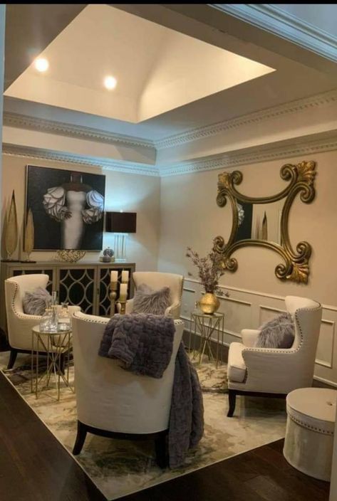 Lounge Room Ideas, Small Sitting Rooms, Bar Lounge Room, Traditional Design Living Room, Sitting Room Design, Home Bar Rooms, Luxury Living Room Decor, Living Room Styles, Glam Living Room