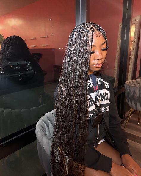 SMALL BOHO😍😍😍🎀 Style: Small Bohemian Knotless + Human Bair Boho Ends • • • • #braidstyles #braider #knotlessbraids #wiginstall #mobilebraider #closureinstall #frontalinstall #hairstylist #explorepage #braidinspo #alabamabraider #locs #twostrandtwist #mobileal #styleddbyk Small Long Boho Knotless Braids, Smedium Knotless With Boho, Small Boho Braids, Small Bohemian Knotless, Small Boho Knotless, Small Boho Knotless Braids, Girls Braided Hairstyles Kids, Boho Bob, Small Knotless Braids