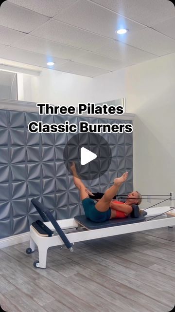 Tracey Mallett | Pilates Barre Home Workouts | Teacher Training on Instagram: "Try these THREE 3️⃣Pilates Classic Abs to fire up your core. 1. Coordination 2. leg Circles  3. Roll Overs  1 spring (red) or 1.5 springs (red/blue)   Excited to see what you think, as you know I love bringing may moves to the reformer so check out the leg circles 🙌  Join me for classes  on @pilatesbarreondemand   Plus, next round of reformer and mat teacher trainings @balanced_body body certifications coming up Reformer Two Oct 2-4th and Mat One September 24-26th (virtual and in person)   @pilatesnext is coming to Michigan @warehousepilates Sep 13-14th a few spots left 10 CEC’s virtual and in person.   DM for more info ℹ️  Shorts @greenappleactive soooo comfy! Top @cleoharper_activewear   #pilates #pilatesrefo Pilates Reformer Abs Core Workouts, Balanced Body Pilates Reformer, Reformer Pilates Workout, Reformer Pilates Before And After, Pilates With Bands, Pilates Workout Reformer, Pilates Reformer Workout Routine, Reformer Pilates Exercises, Tricep Workout With Dumbbells