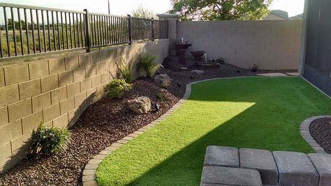 Table Mesa brown granite Fake Grass Backyard, Backyard Arizona, Arizona Backyard Landscaping, Small Backyard Landscape, Arizona Landscaping, Turf Backyard, Desert Backyard, Backyard Decorations, Arizona Backyard