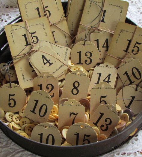 bea old letters &numbers What's Your Number, Vintage Numbers, Astuces Diy, Number Tags, Abc 123, Gifts For Everyone, Alphabet And Numbers, Letters And Numbers, Tag Art