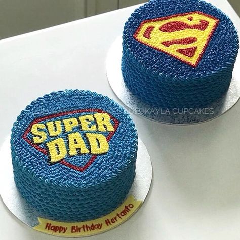 Superdad cake Easy Man Cake Decoration, Superdad Cake, Bday Cake For Dad, Father’s Day Cake Ideas, Birthday Cake For Dad Father, Fathers Day Cakes, Super Dad Cake, Delicious Cake Ideas, Birthday Cake For Papa