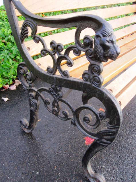 Vtg Antique Cast Iron Victorian Lion Head Urn Patio Garden Lawn Bench Chair Seat Kitchen Dining Room Combo Layout, Cast Iron Garden Bench, Wrought Iron Bench, Cast Iron Bench, Bench Chair, Shabby Chic Table And Chairs, Steel Bench, Iron Bench, Victorian Garden