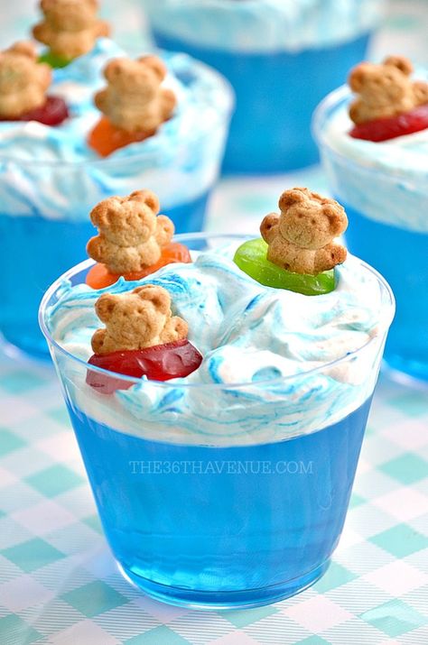 Desserts For Pool Party, Jello Dessert, Pool Party Food, Dessert Places, Jello Desserts, Kids Treat, Summer Snacks, Snacks Für Party, Pool Parties