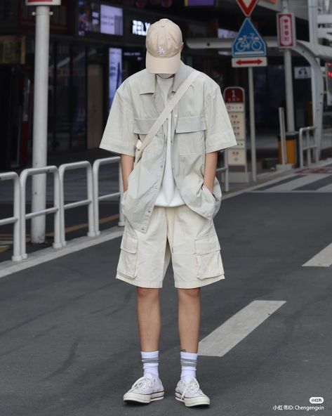 Korea Summer Outfit Men, Summer Outfits Asian Men, Japan Men Fashion Summer, Korean Male Fashion Summer, Asian Men Summer Fashion, Acubi Men Outfit, Korean Fashion Men Summer, Mens Japanese Fashion, Korea Summer Outfit