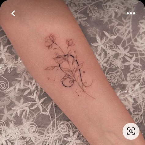 Tattoos Leo Zodiac, Small Leo Tattoo, Leo Sign Tattoo, Leo Zodiac Tattoos, Leo Tattoo Designs, Leo Tattoo, Tattoos Hand, Horoscope Tattoos, Dragon Tattoo For Women