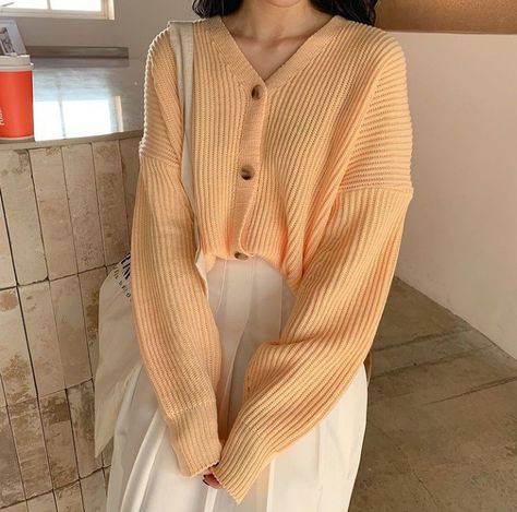 Orange Sweater Outfit, Galaxy Stuff, Warm Clothes, Stylish Hoodies, Orange Outfit, Welcome To My World, Cardigan Knit, Cardigan Outfits, Korea Fashion