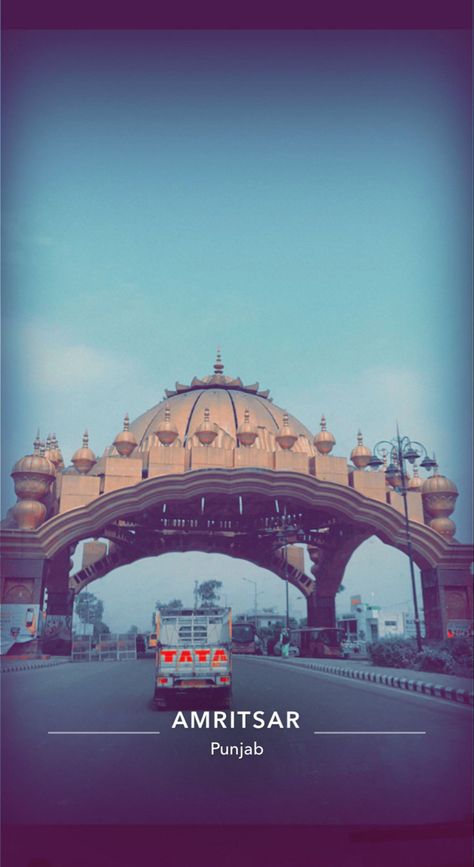 Amritsar Airport Snapchat, Amritsar Snap, Amritsar Snapchat Story, Amritsar Snapchat, Temple Snap, Amritsar Travel, Status Punjabi, Golden Temple Amritsar, Eating Food Funny