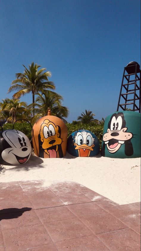 Disney Cruise Background, Castaway Cay Aesthetic, Disney Cruise Aesthetic, Disney Widgets, Disney Wish Cruise, Disney Cruse, Cruise Vibes, Disney Dream Cruise Ship, Disney Dream Cruise