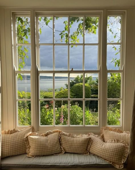 Victorian House Renovation, Pembroke Lodge, Victorian Windows, Bedroom Victorian, Future Space, Pretty Bedroom, Sophisticated Look, Big Windows, Room Interior Design