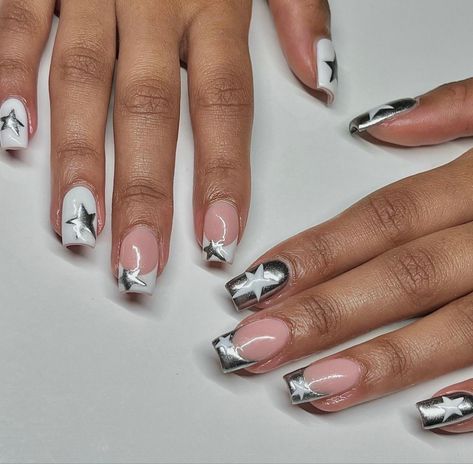 Chorme Nails, Chrome Star, Edgy Nails, Grunge Nails, Nails Only, Star Nails, Nails 2023, Fire Nails, Funky Nails