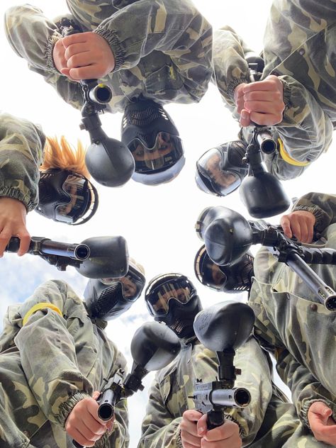 paintball with friends Cute Date Ideas, Pickup Lines, Summer Plans, Summer Friends, Summer Bucket, Friendship Goals, Friend Photoshoot, Summer Dream, Teenage Dream