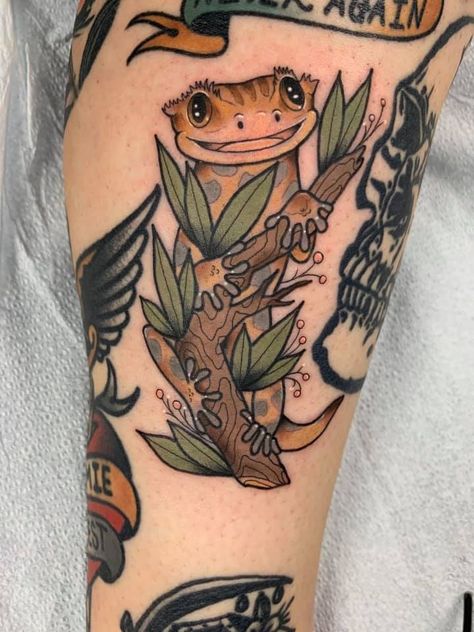 Crested Gecko Tattoo, Gecko Tattoo Ideas, Gecko Tattoo, Lizard Tattoo, Cowgirl Tattoos, Theme Tattoo, Cute Tiny Tattoos, Crested Gecko, Henna Tattoo Designs